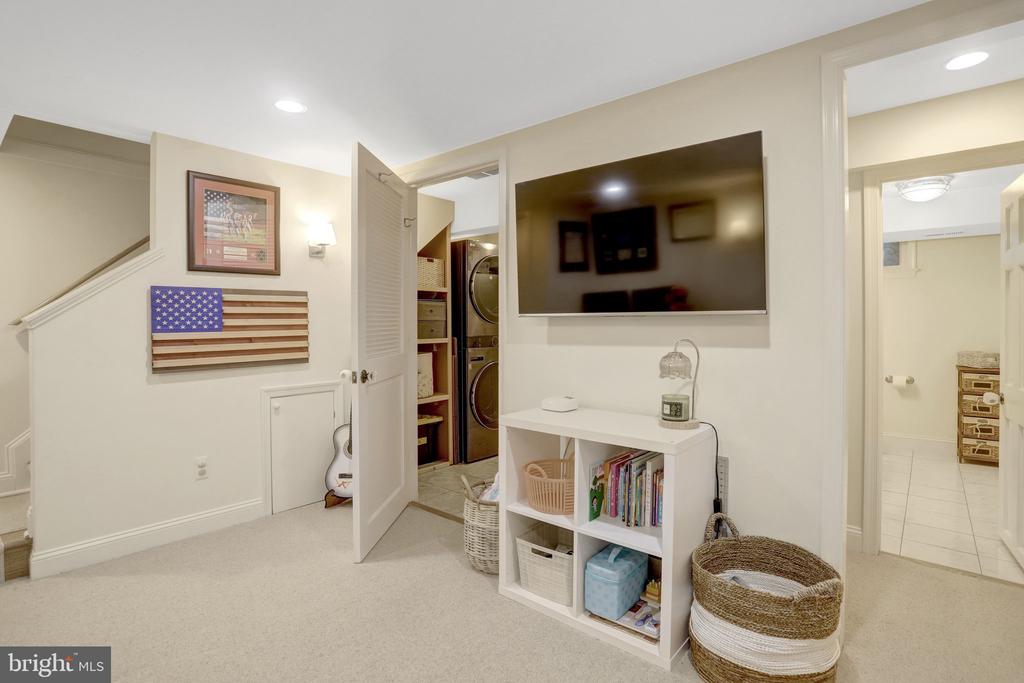 208 E BELLEFONTE AVENUE Unit: A