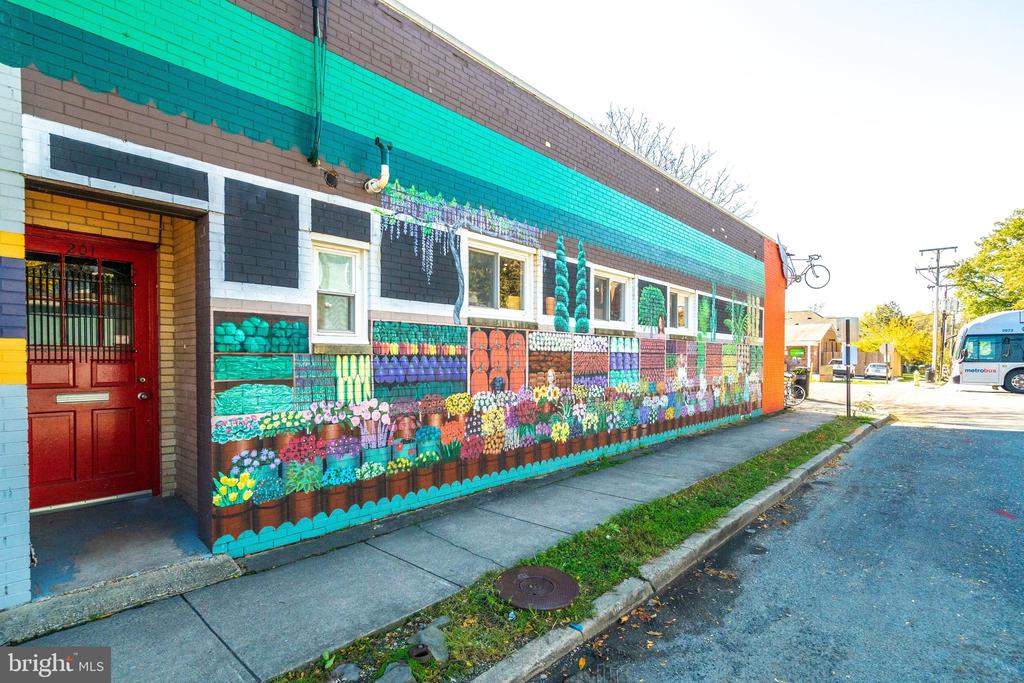 208 E BELLEFONTE AVENUE Unit: A