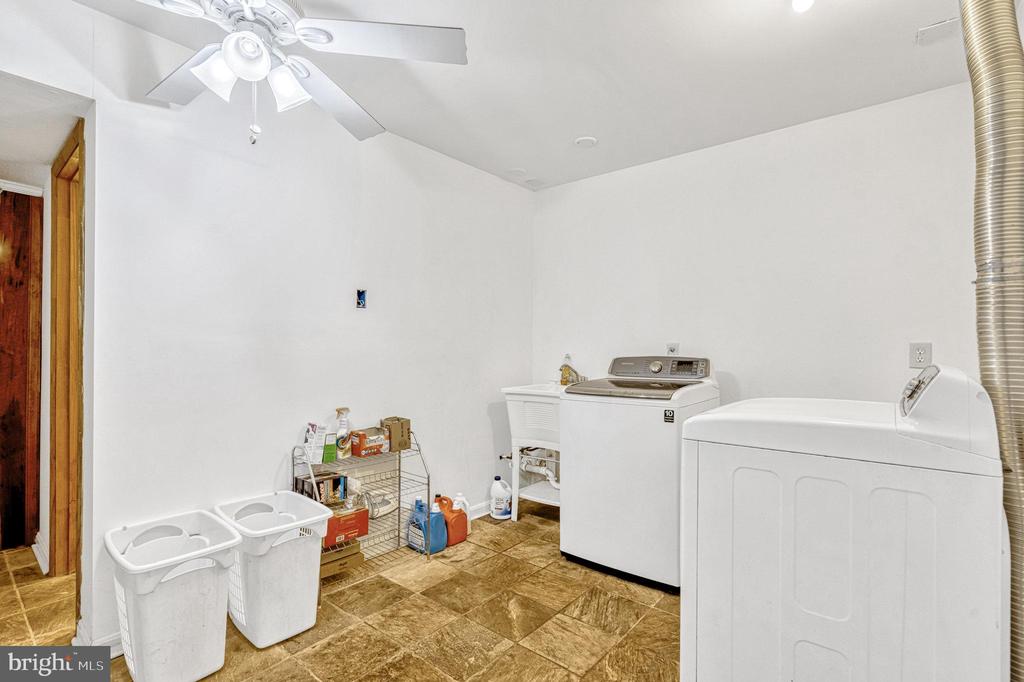 12048 WINDING CREEK COURT