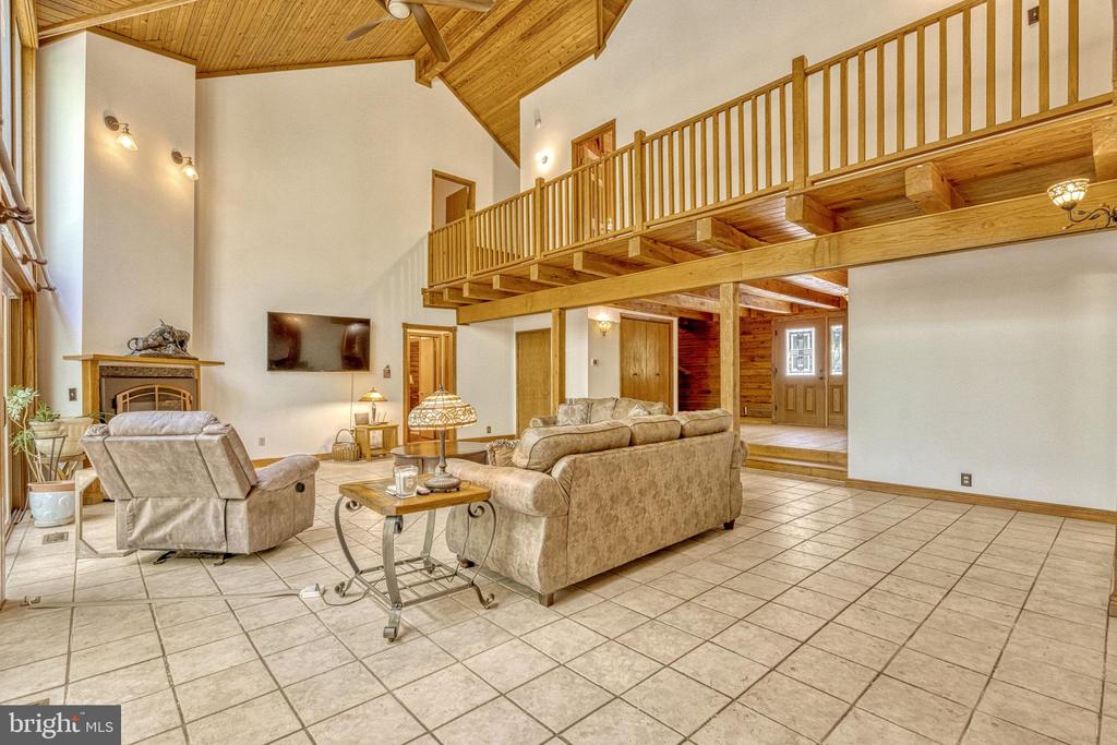 12048 WINDING CREEK COURT