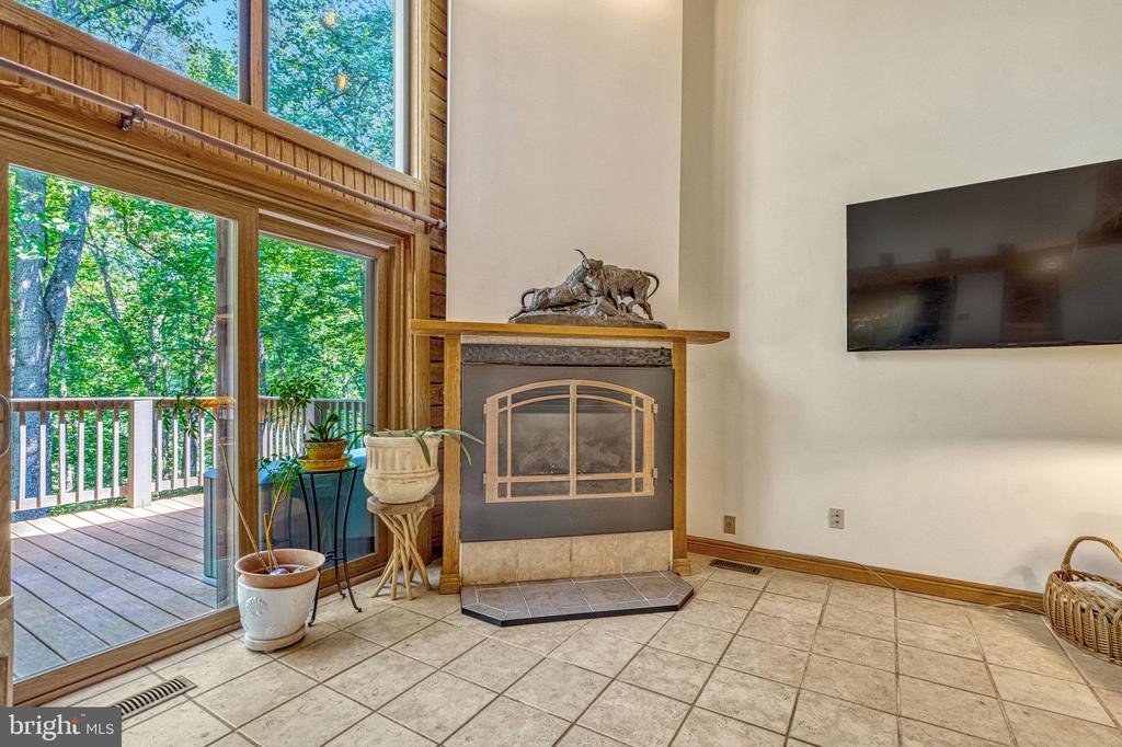 12048 WINDING CREEK COURT
