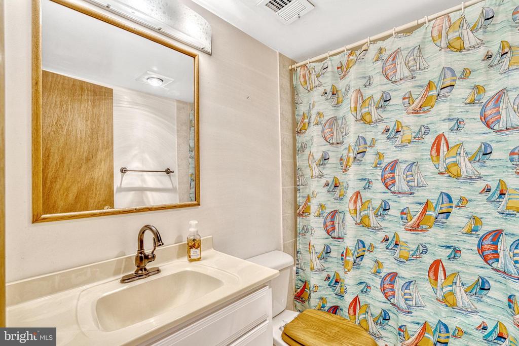 12048 WINDING CREEK COURT