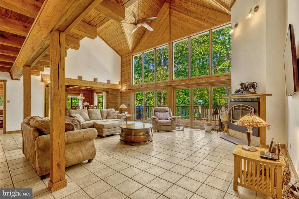 12048 WINDING CREEK COURT