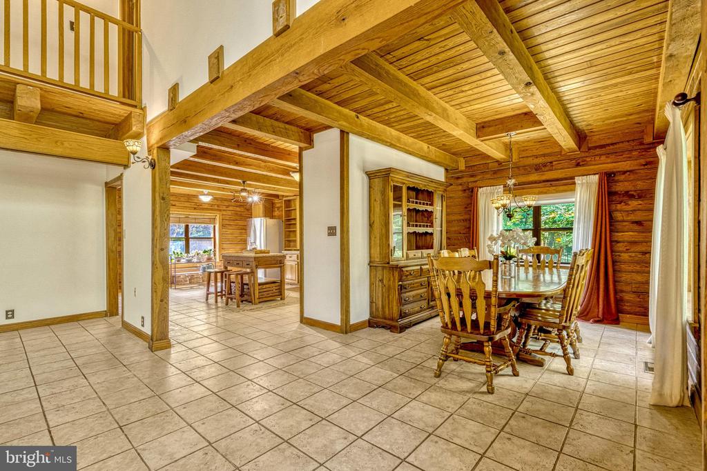 12048 WINDING CREEK COURT
