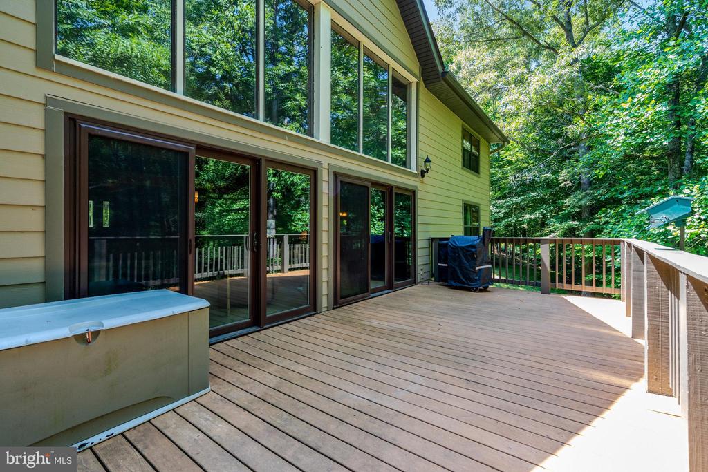 12048 WINDING CREEK COURT
