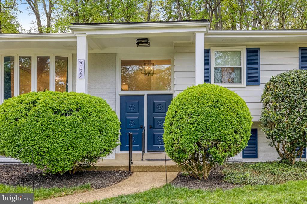 9222 PRESIDENTIAL DRIVE