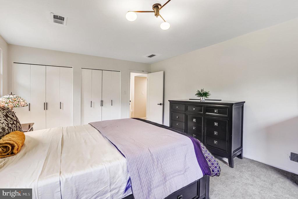 9222 PRESIDENTIAL DRIVE