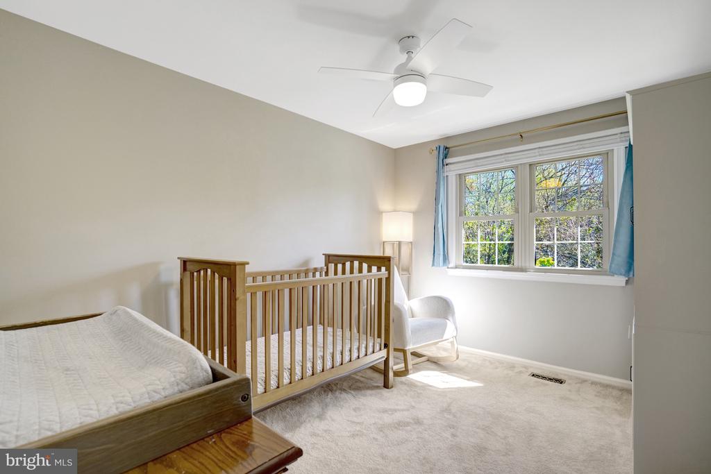 8213 CLIFTON FARM COURT