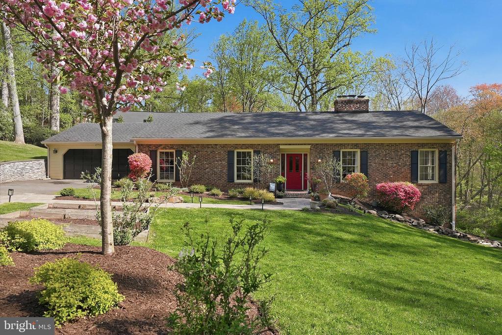 7504 BLAISE TRAIL
