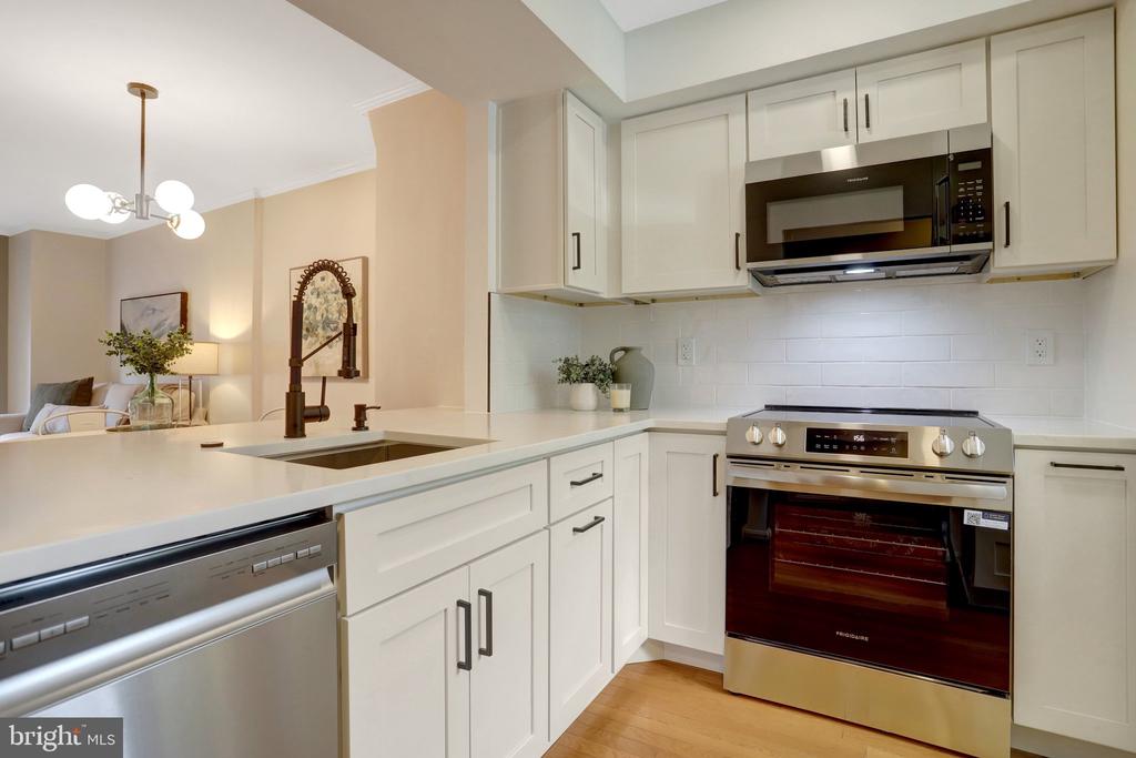 6520 BRICK HEARTH COURT