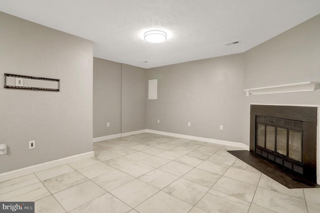 6520 BRICK HEARTH COURT