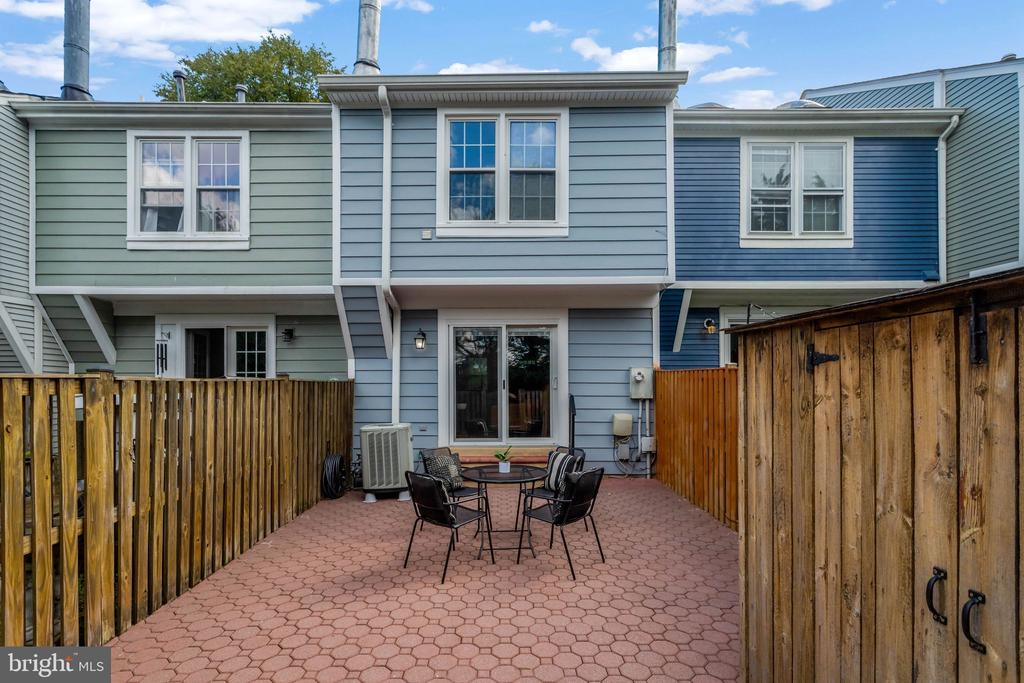 6520 BRICK HEARTH COURT