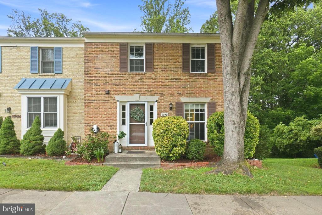 6040 HEATHWICK COURT