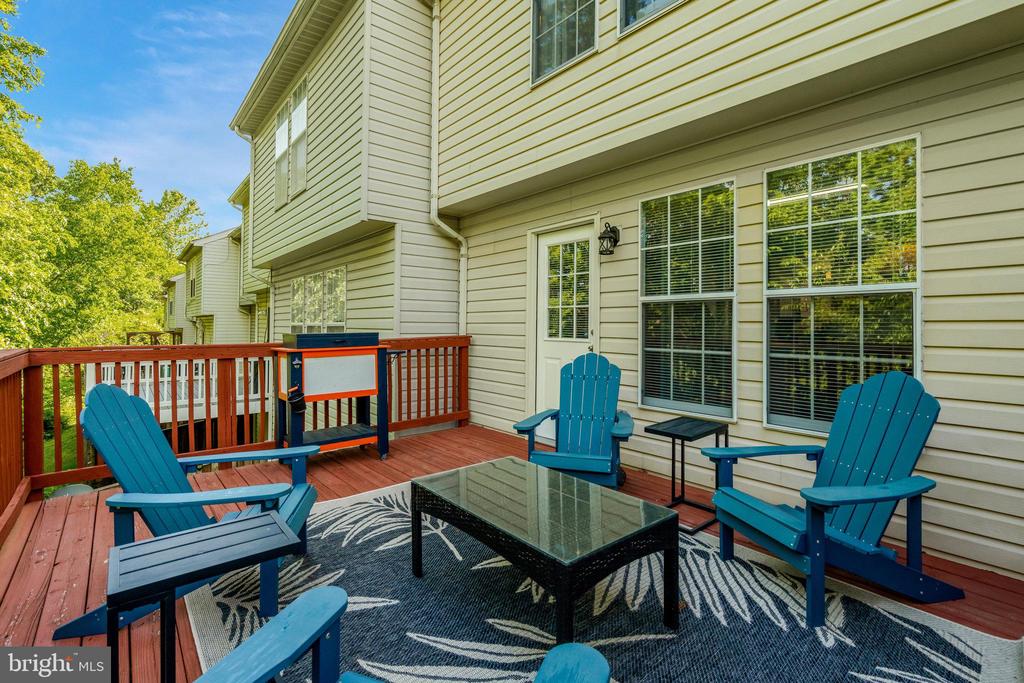 9568 BUTTONBUSH COURT