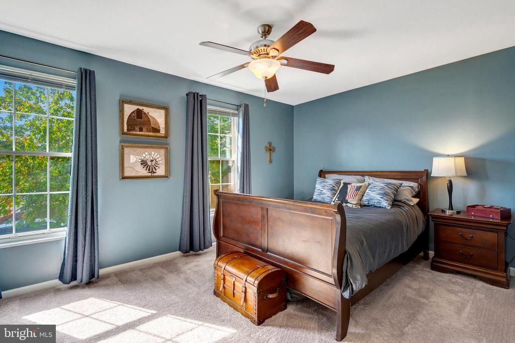 9568 BUTTONBUSH COURT