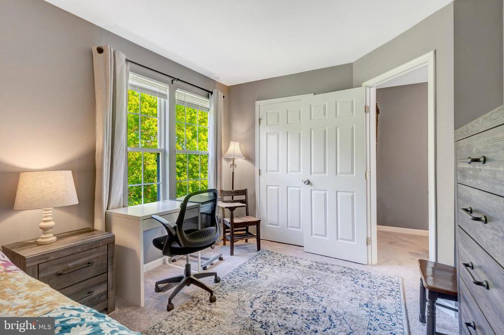 9568 BUTTONBUSH COURT