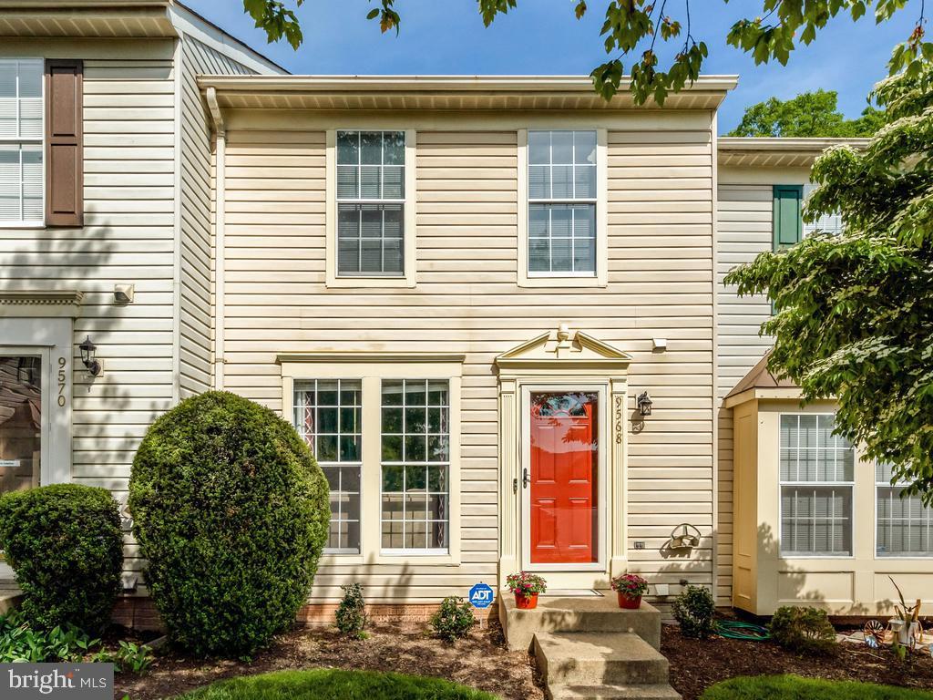 9568 BUTTONBUSH COURT