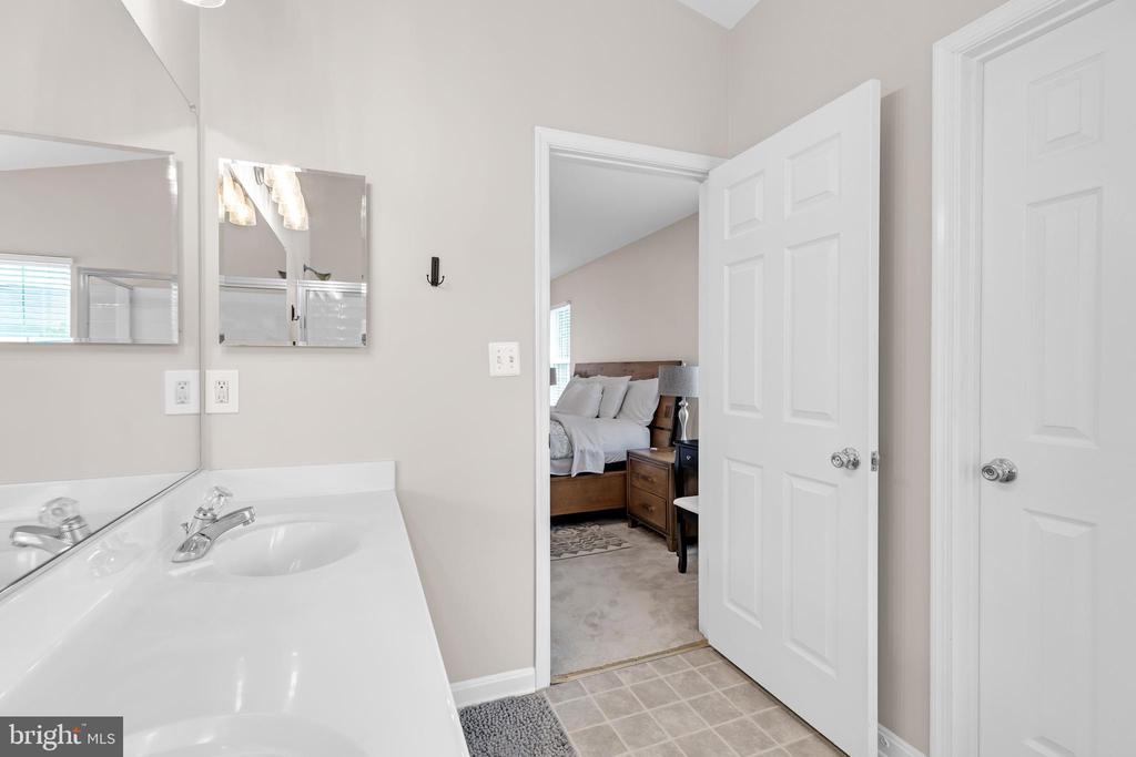 8778 GRANTHAM COURT