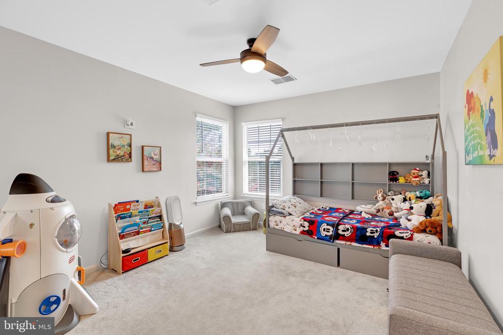 8778 GRANTHAM COURT