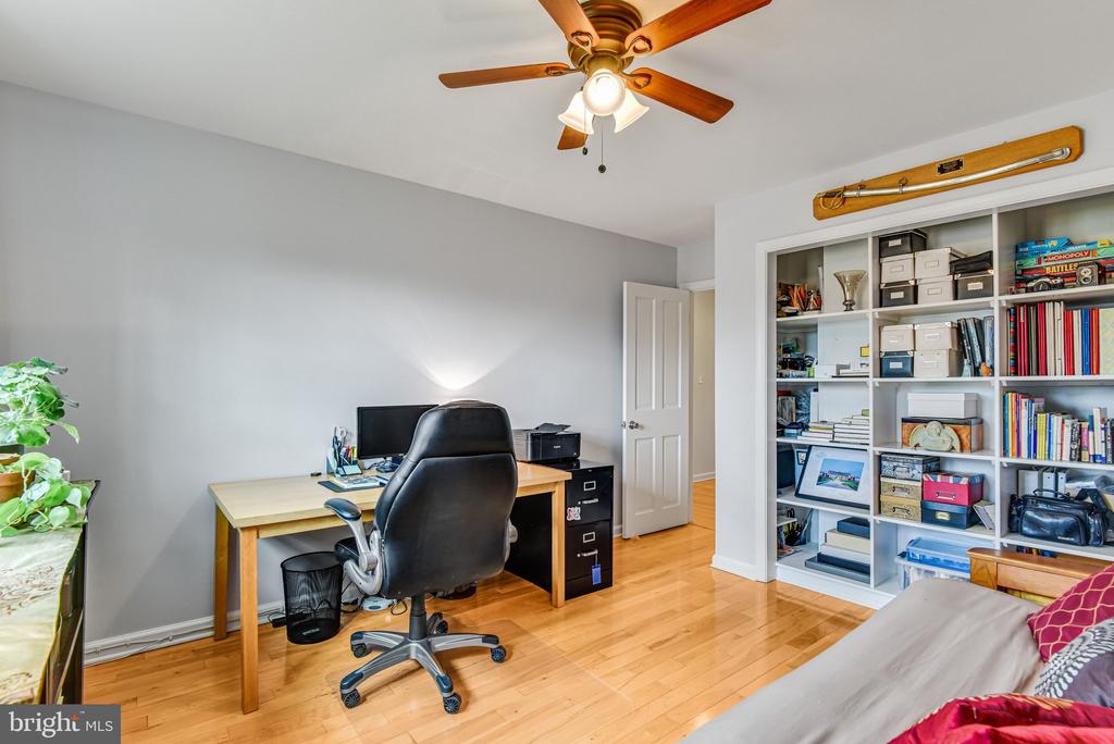5767 BENFORD DRIVE