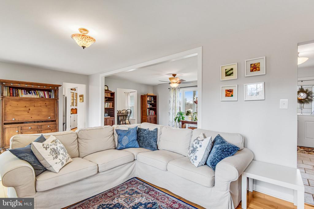 5767 BENFORD DRIVE
