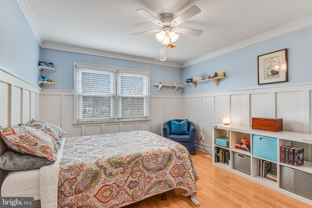 5767 BENFORD DRIVE
