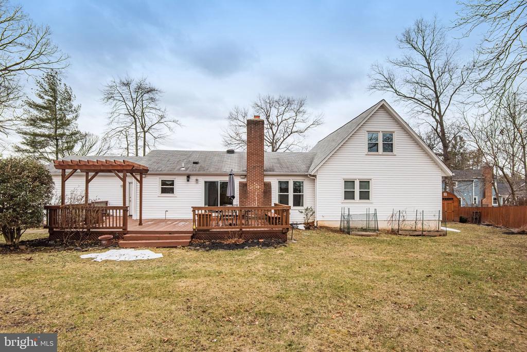 5767 BENFORD DRIVE