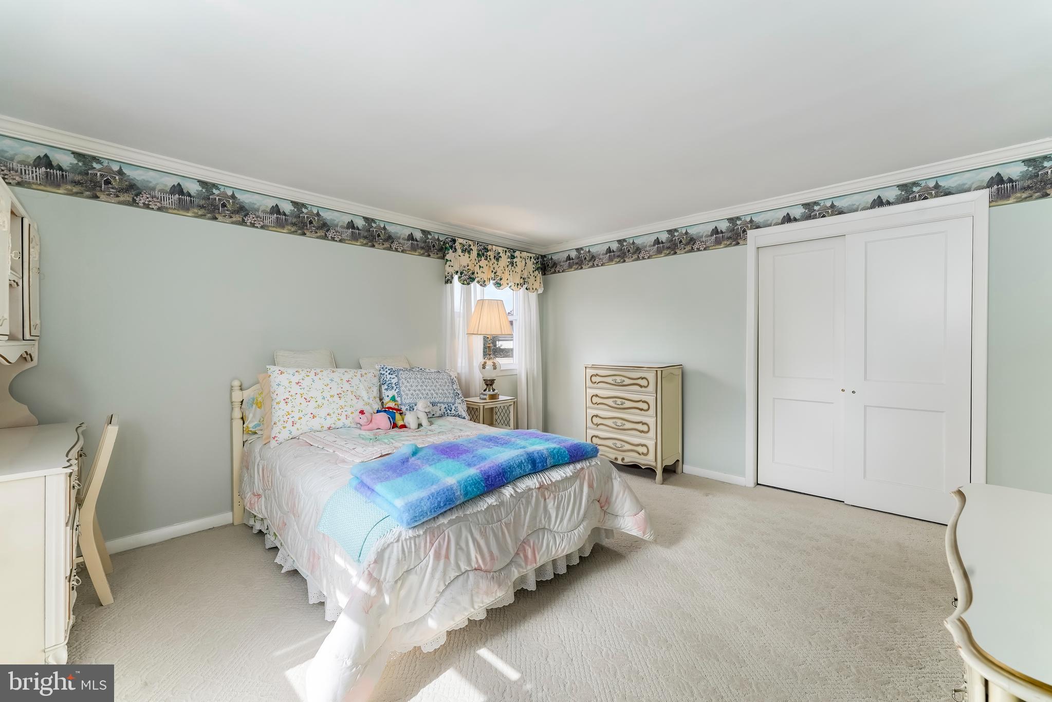 132 Hillside Rd