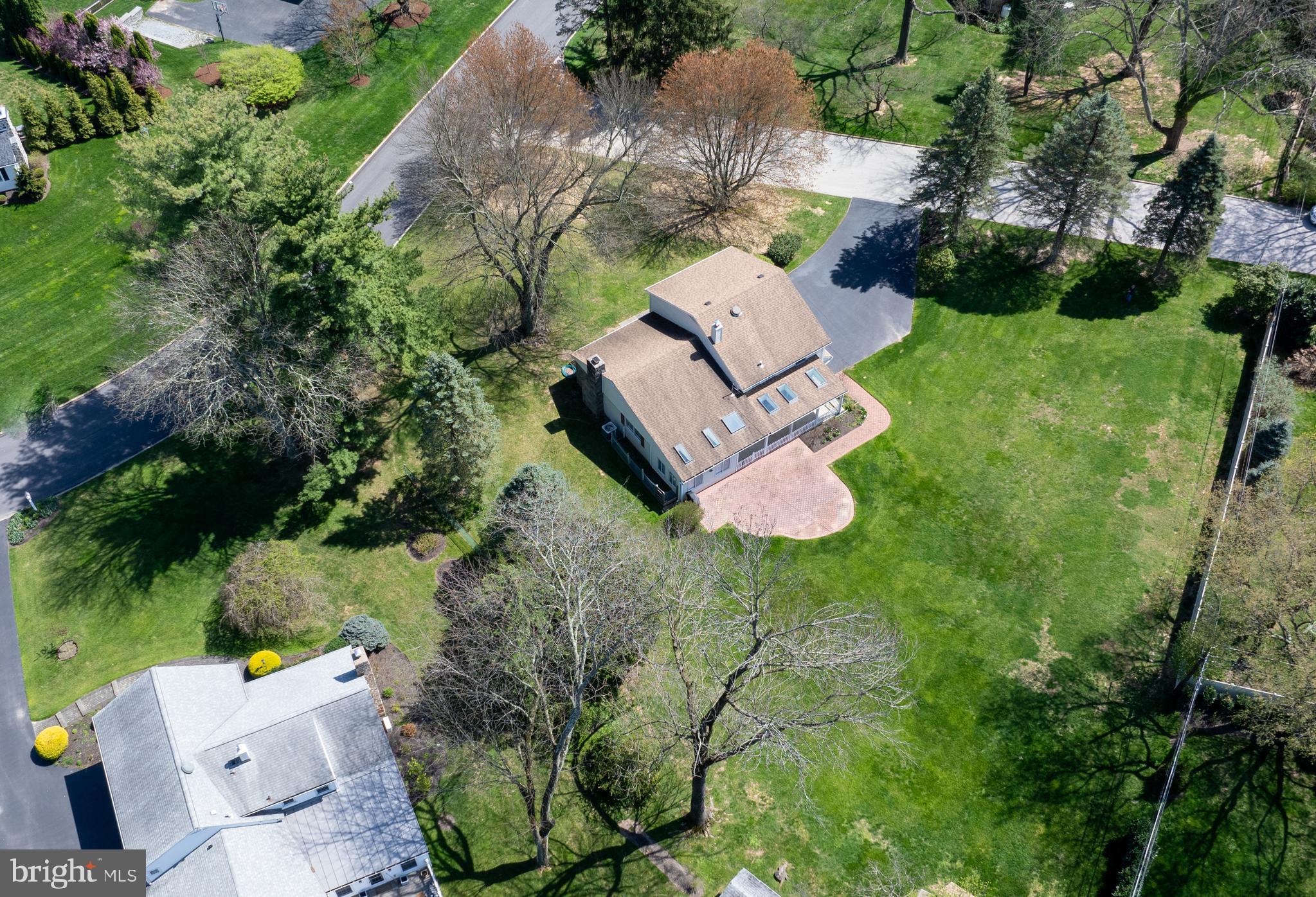 132 Hillside Rd