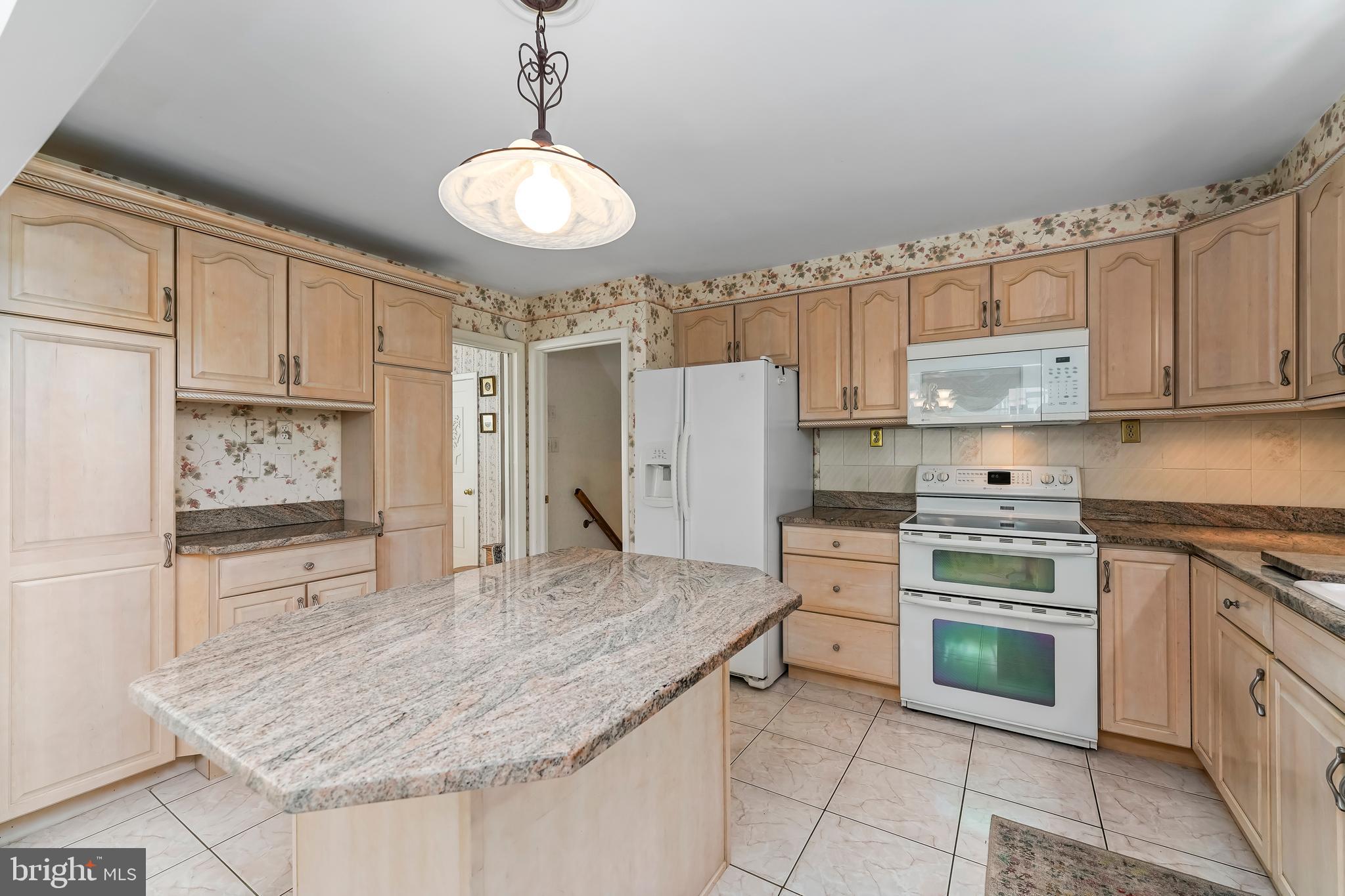 132 Hillside Rd