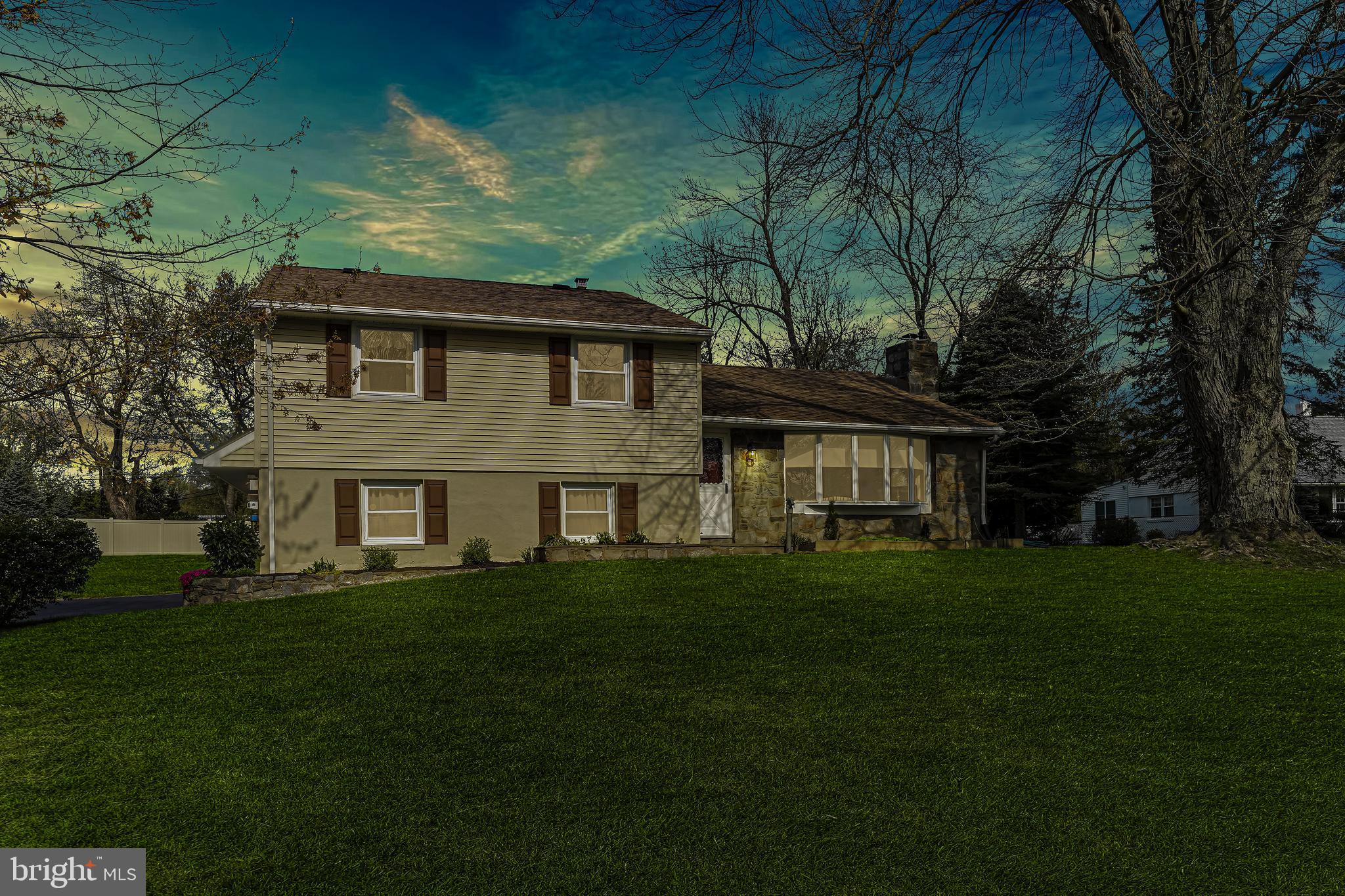 132 Hillside Rd