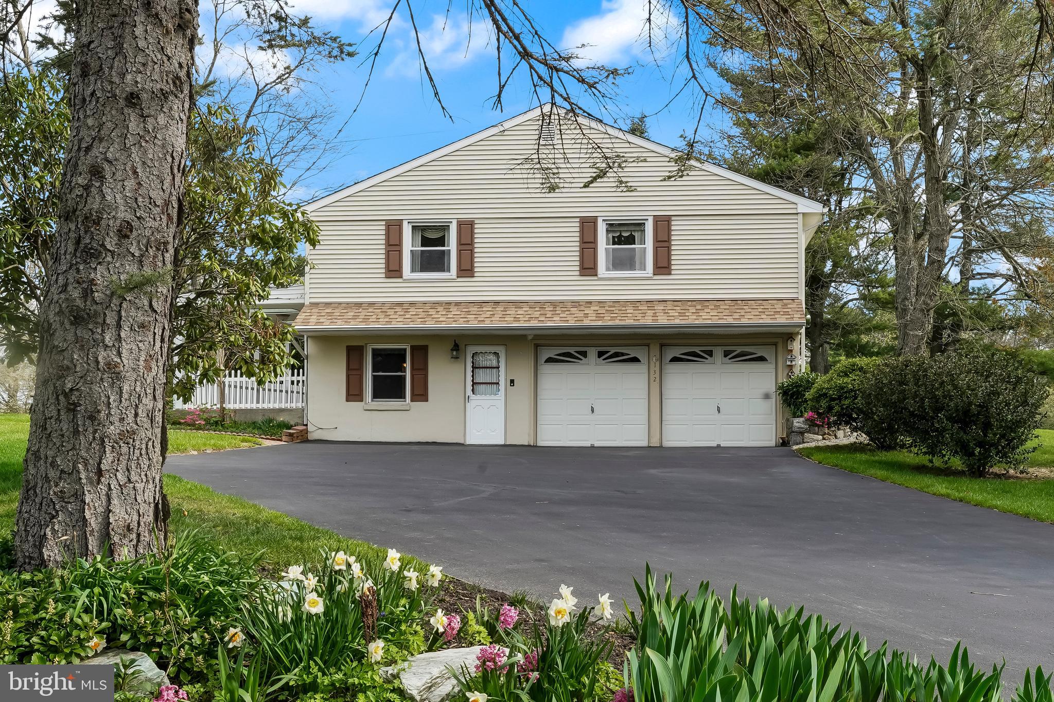 132 Hillside Rd