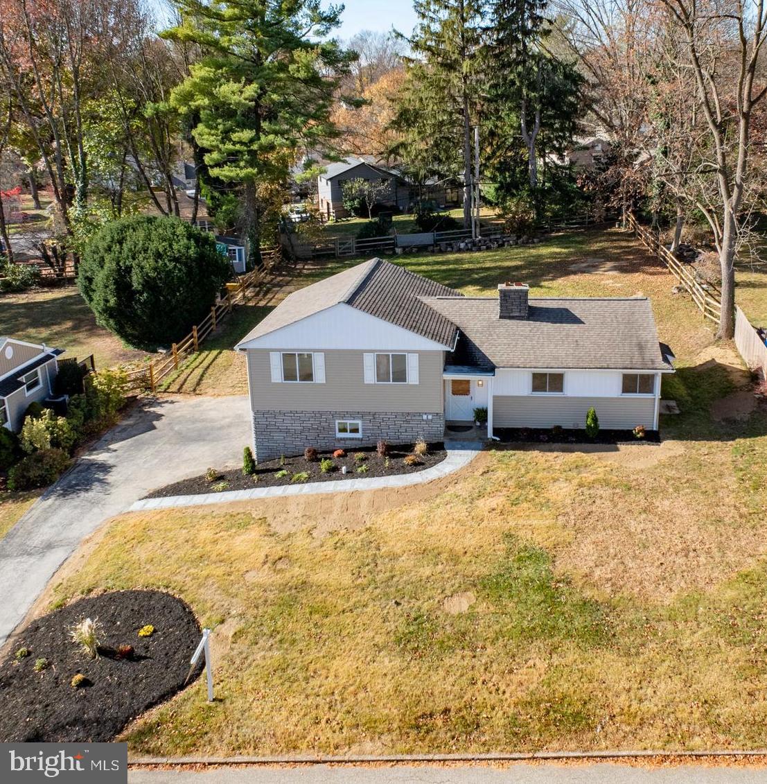 14 Cobblestone Dr