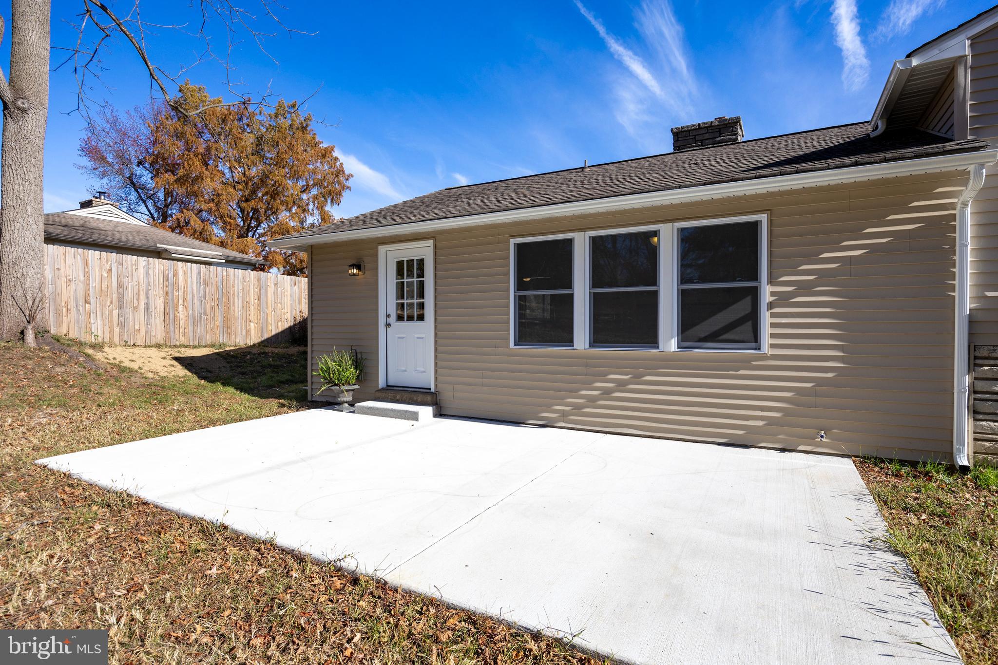 14 Cobblestone Dr