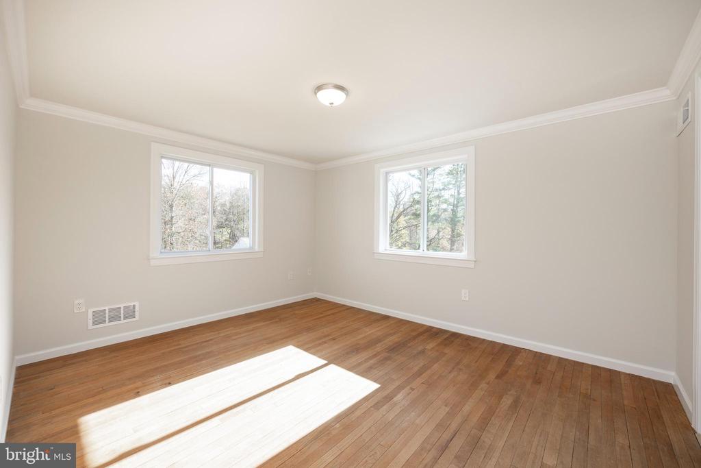 14 Cobblestone Dr