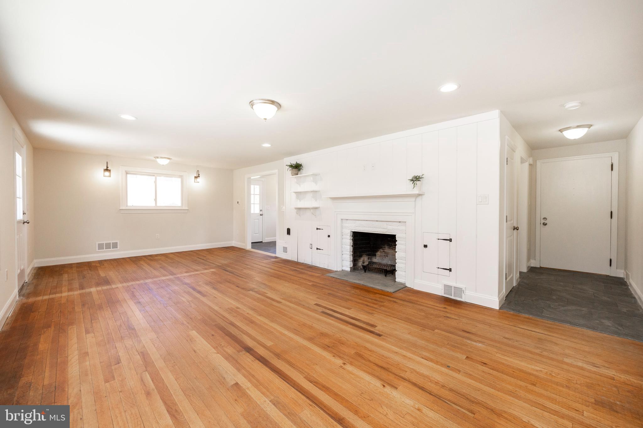 14 Cobblestone Dr