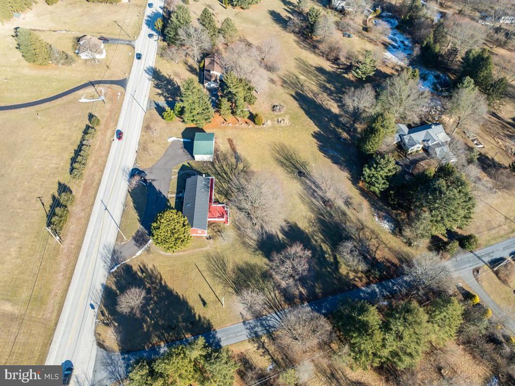 2412 Ridge Rd