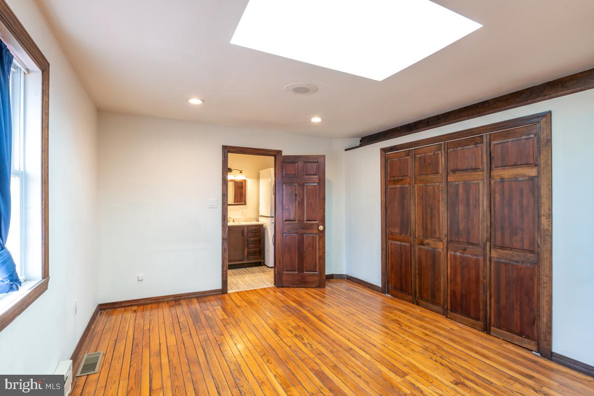 2412 Ridge Rd