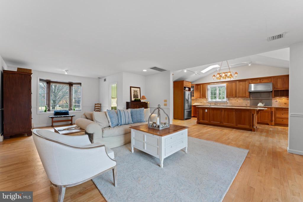 1366 Argyle Rd
