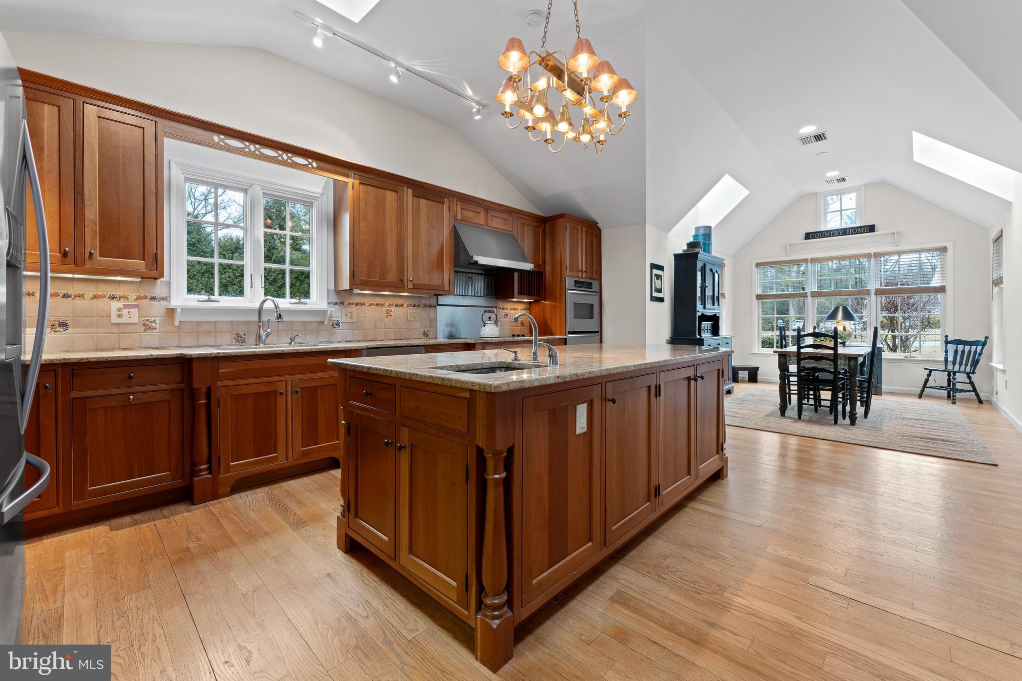 1366 Argyle Rd