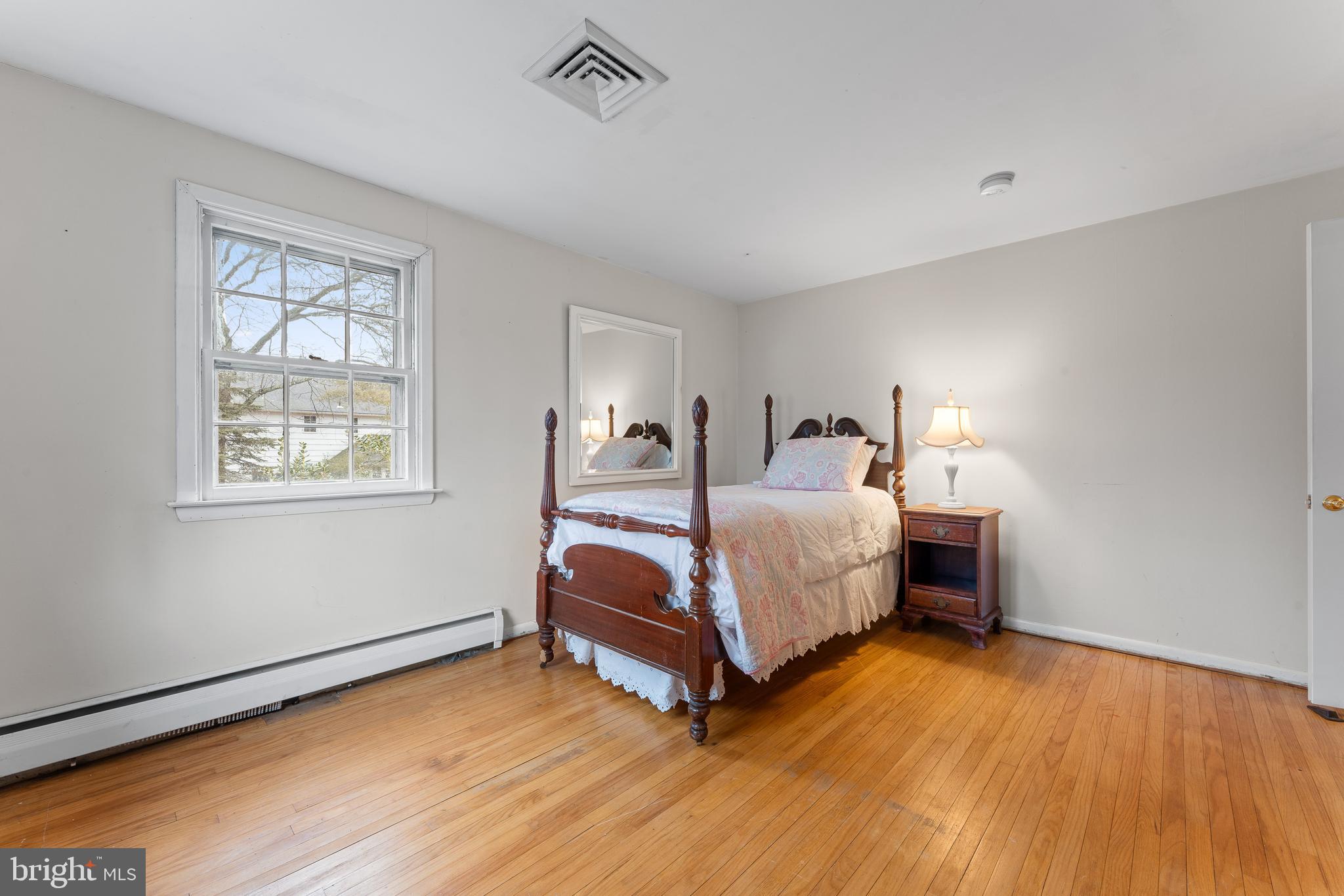 1366 Argyle Rd