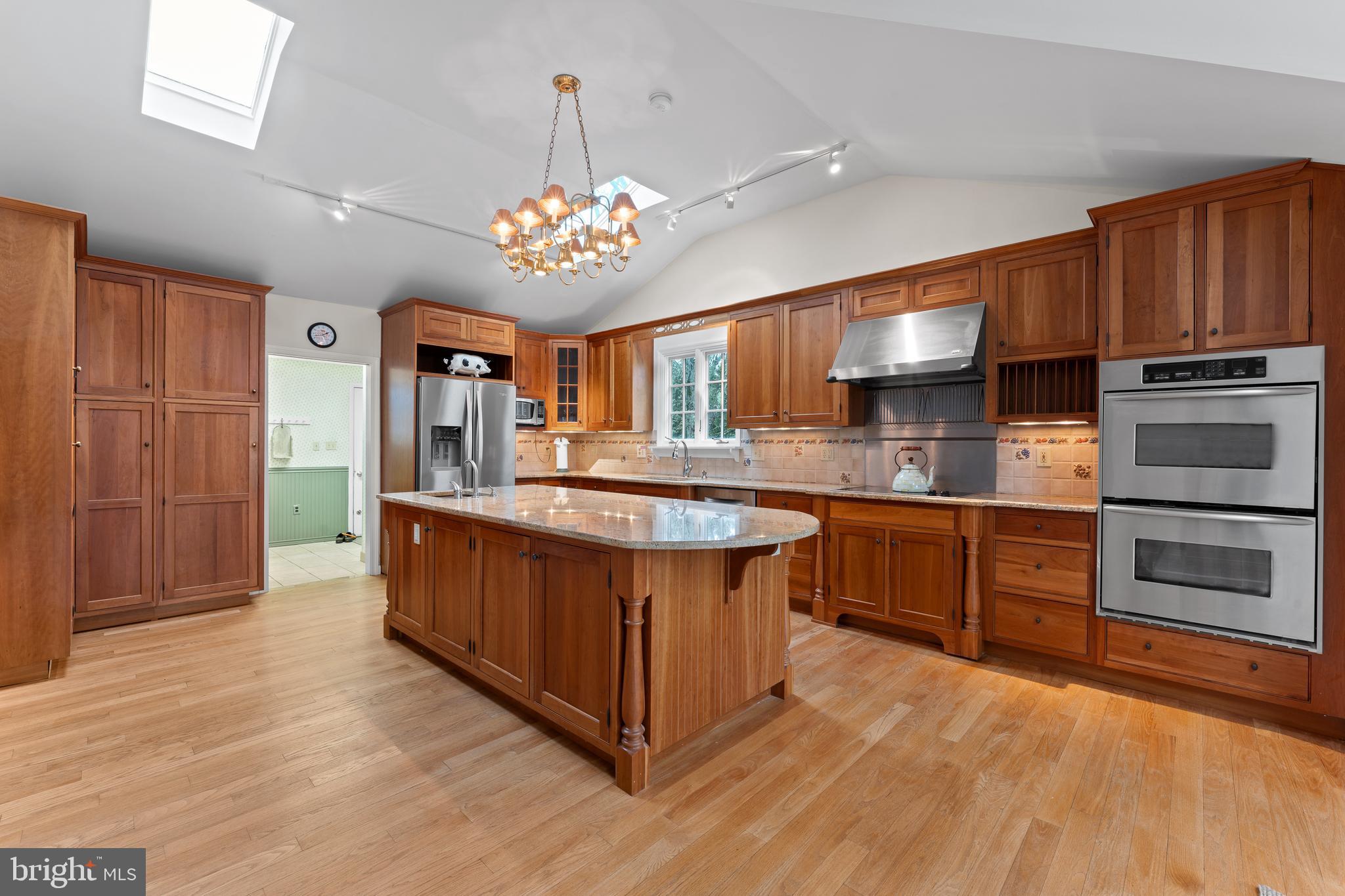 1366 Argyle Rd