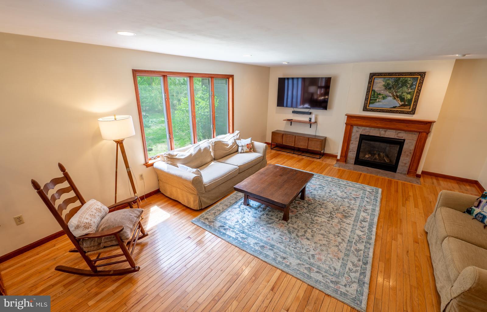 3702 Coventryville Rd