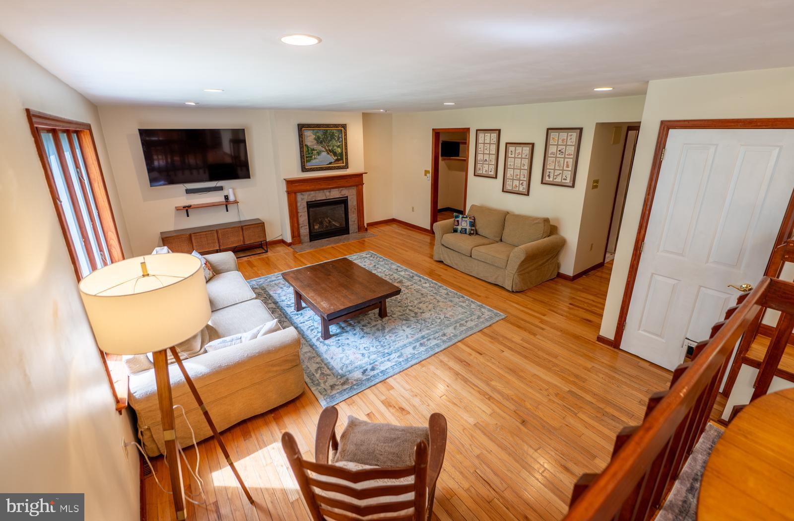 3702 Coventryville Rd