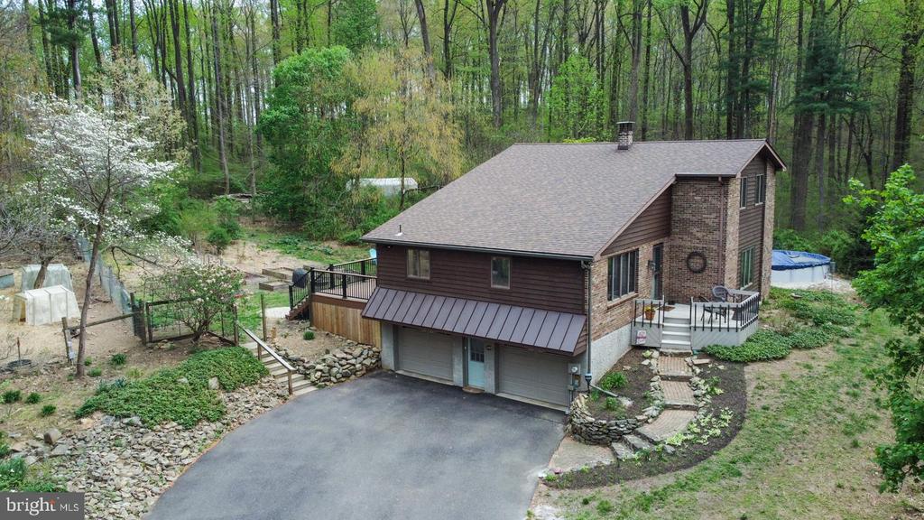 3702 Coventryville Rd
