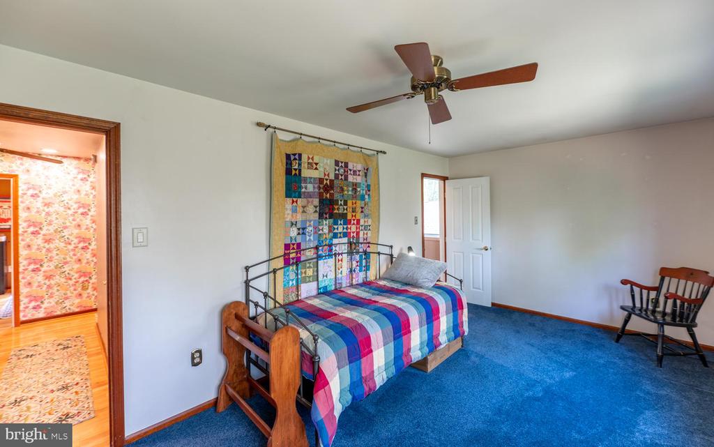 3702 Coventryville Rd