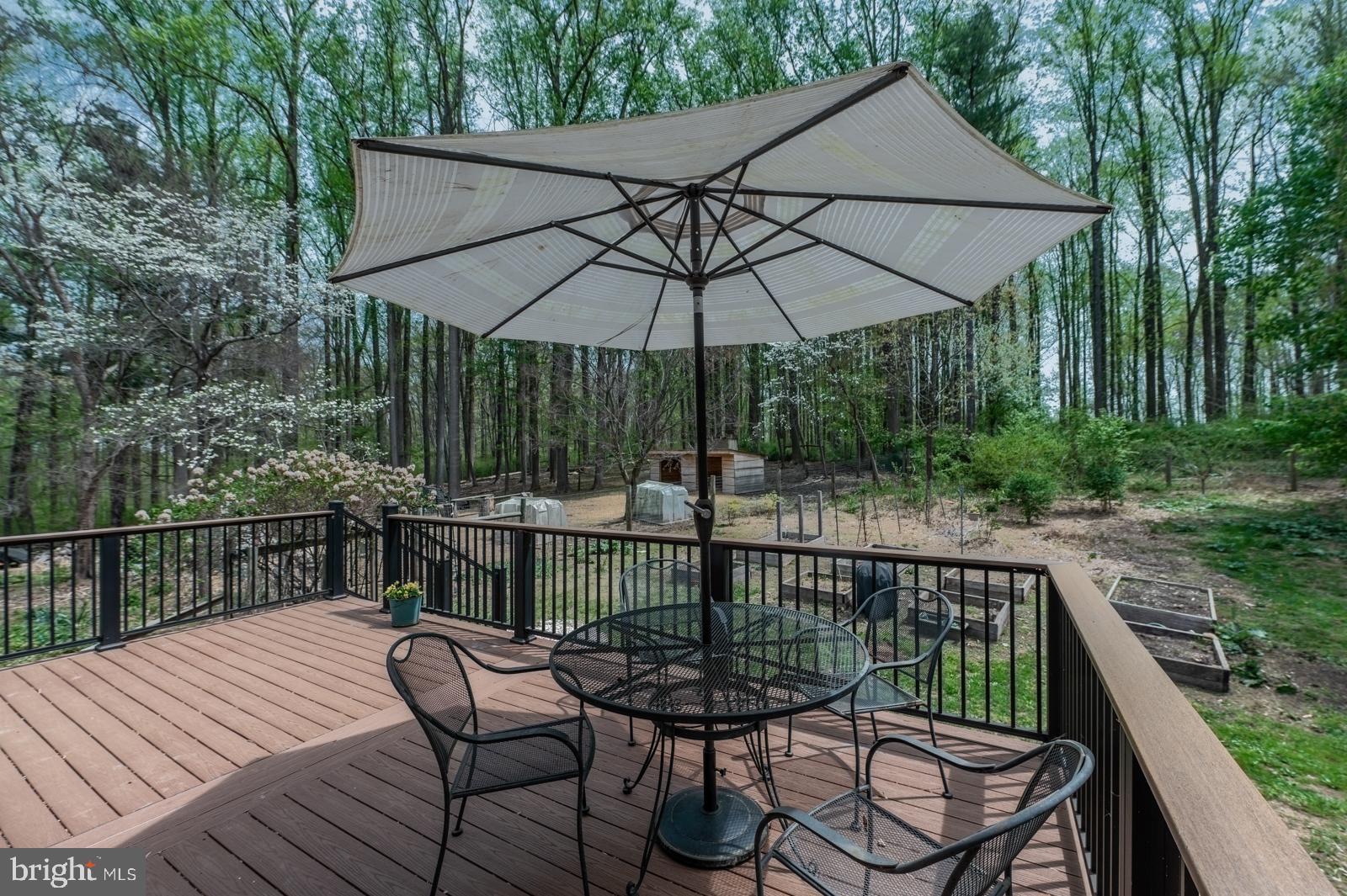 3702 Coventryville Rd