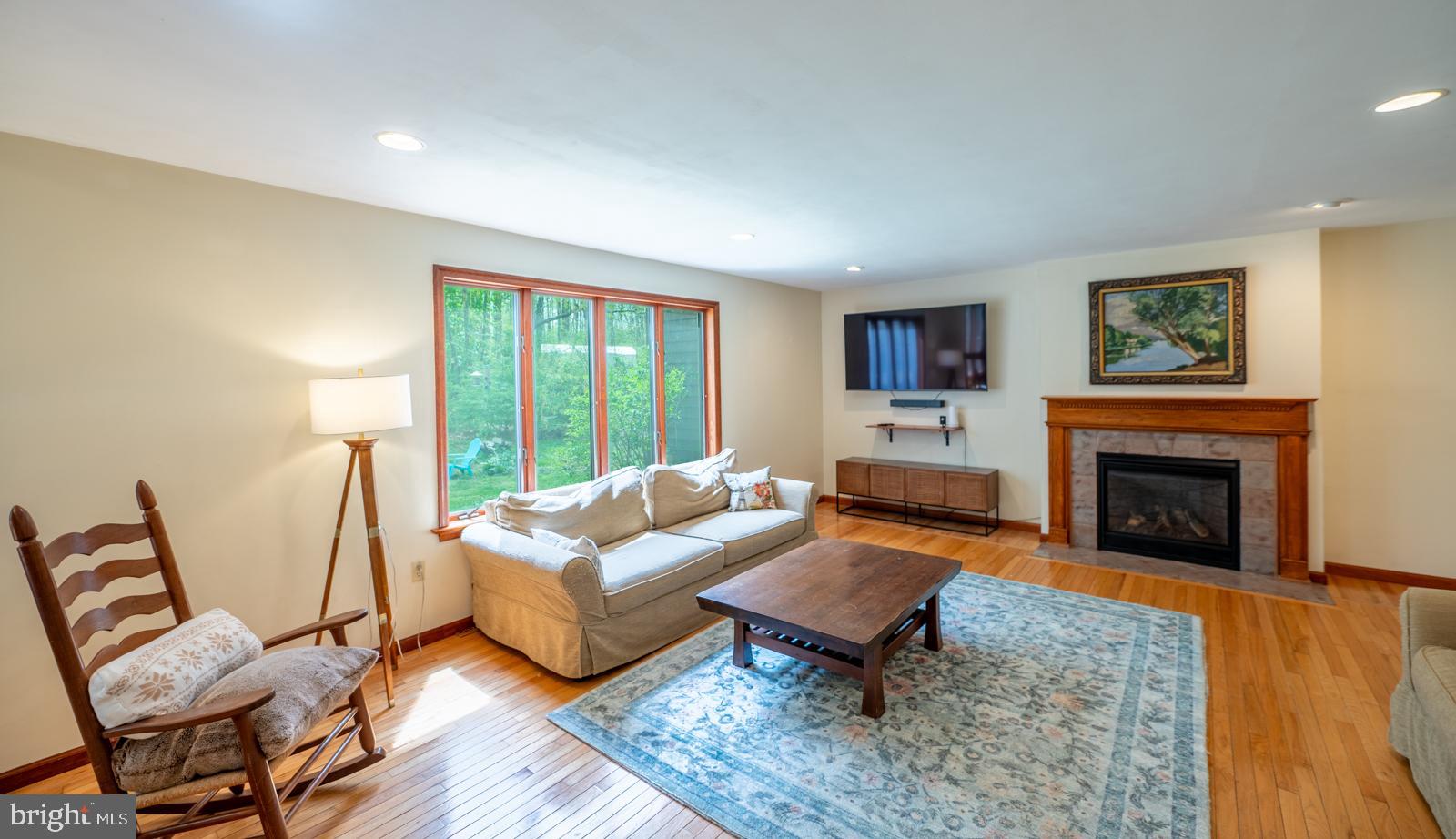 3702 Coventryville Rd