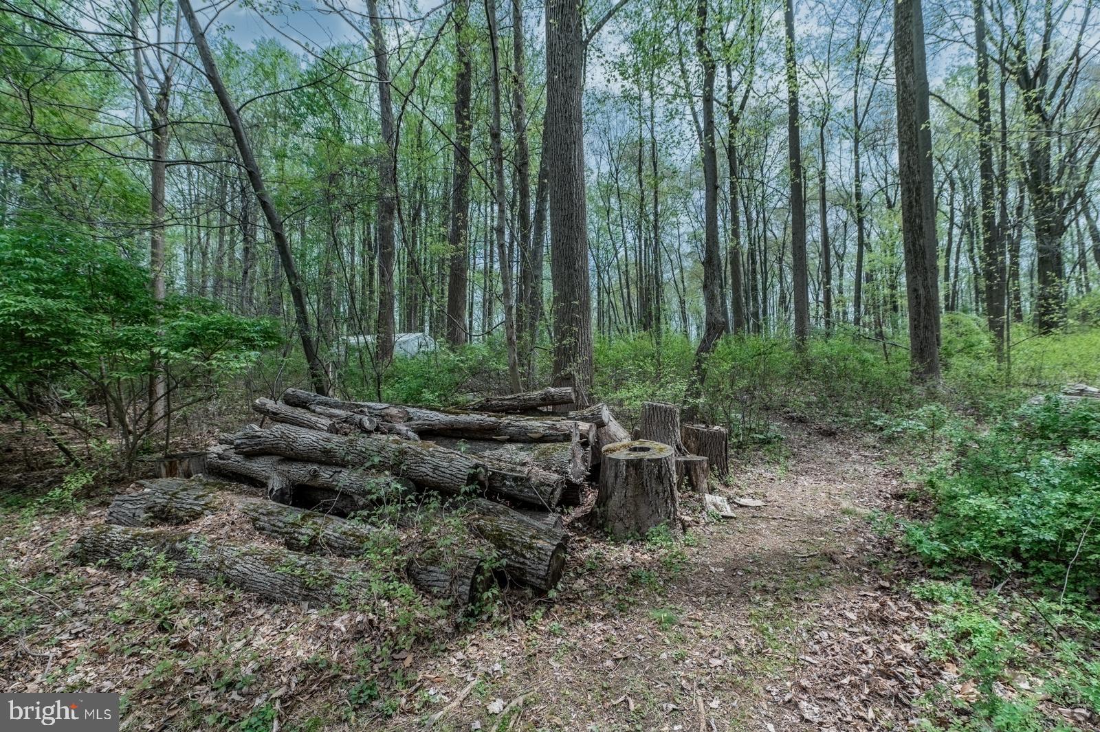 3702 Coventryville Rd