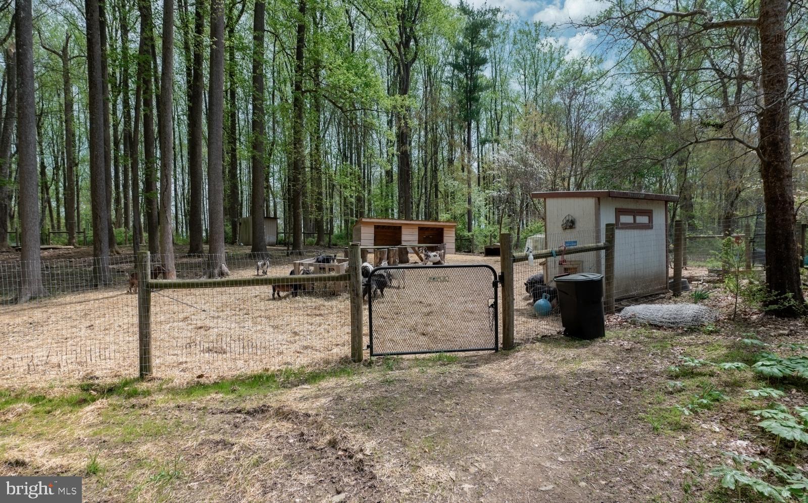 3702 Coventryville Rd